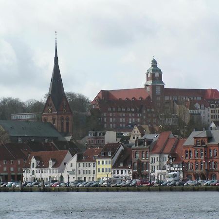 Ferienwohnung In Weisser Villa Am Kliff 弗伦斯堡 外观 照片